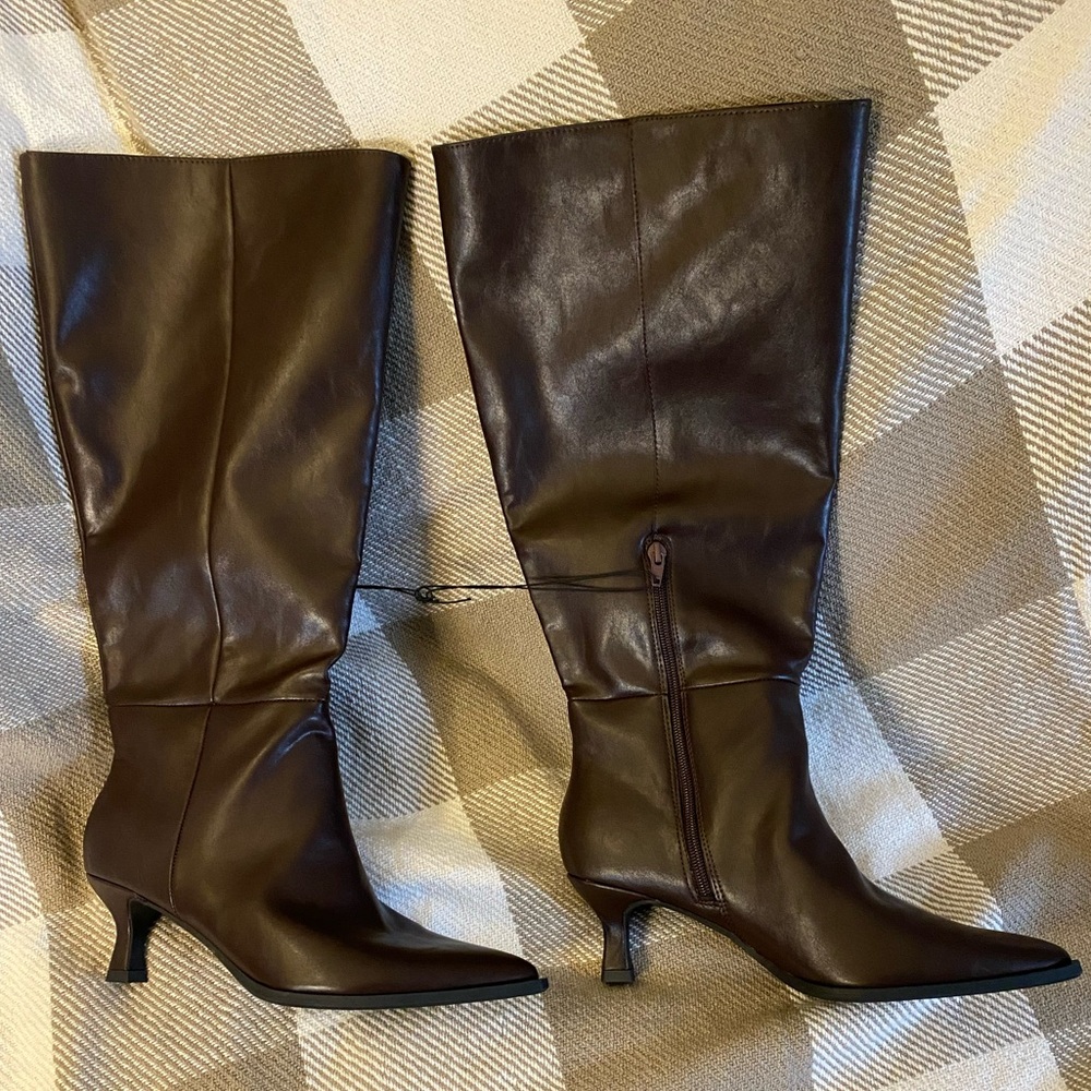 Chic Brown Leather Heeled Boots